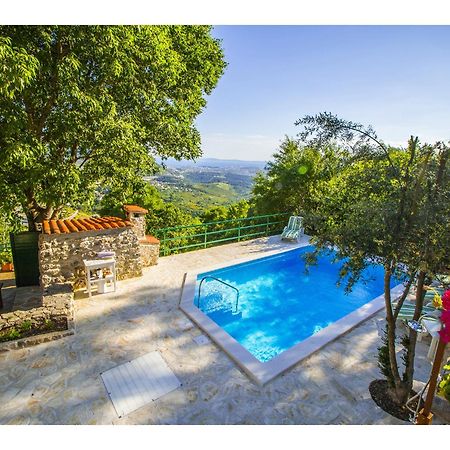 Villa O'Zrna Klis Exteriér fotografie