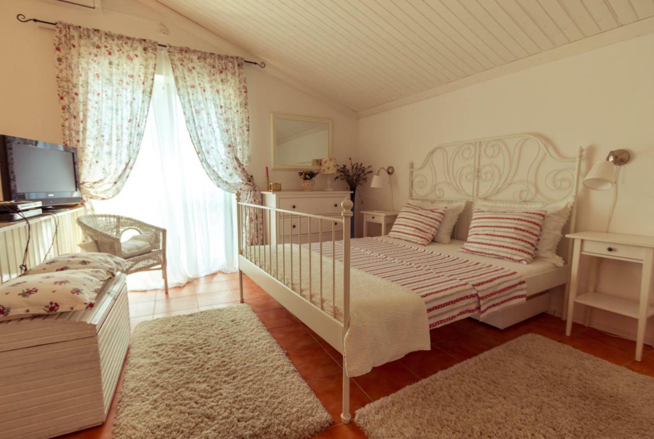 Villa O'Zrna Klis Exteriér fotografie