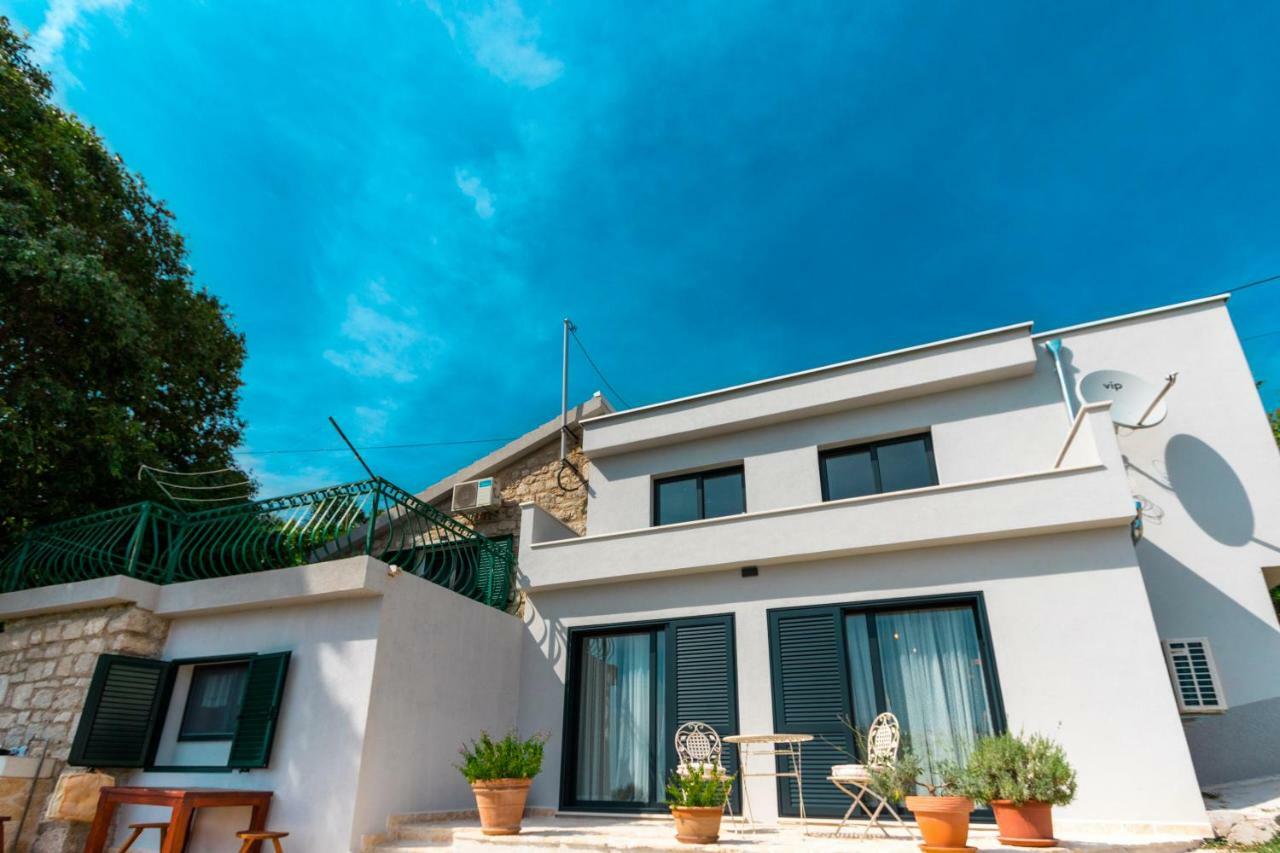 Villa O'Zrna Klis Exteriér fotografie