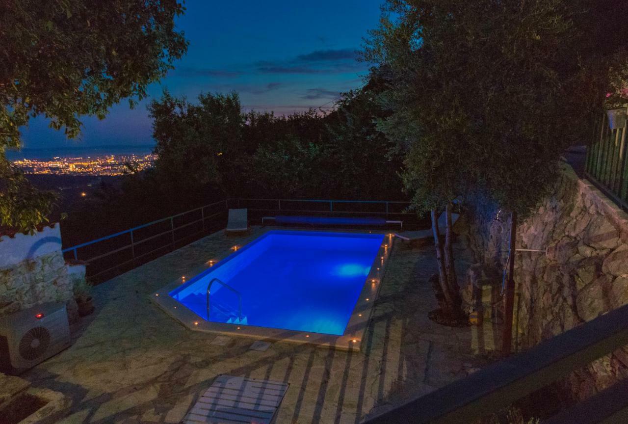 Villa O'Zrna Klis Exteriér fotografie