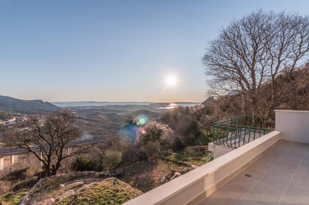 Villa O'Zrna Klis Exteriér fotografie